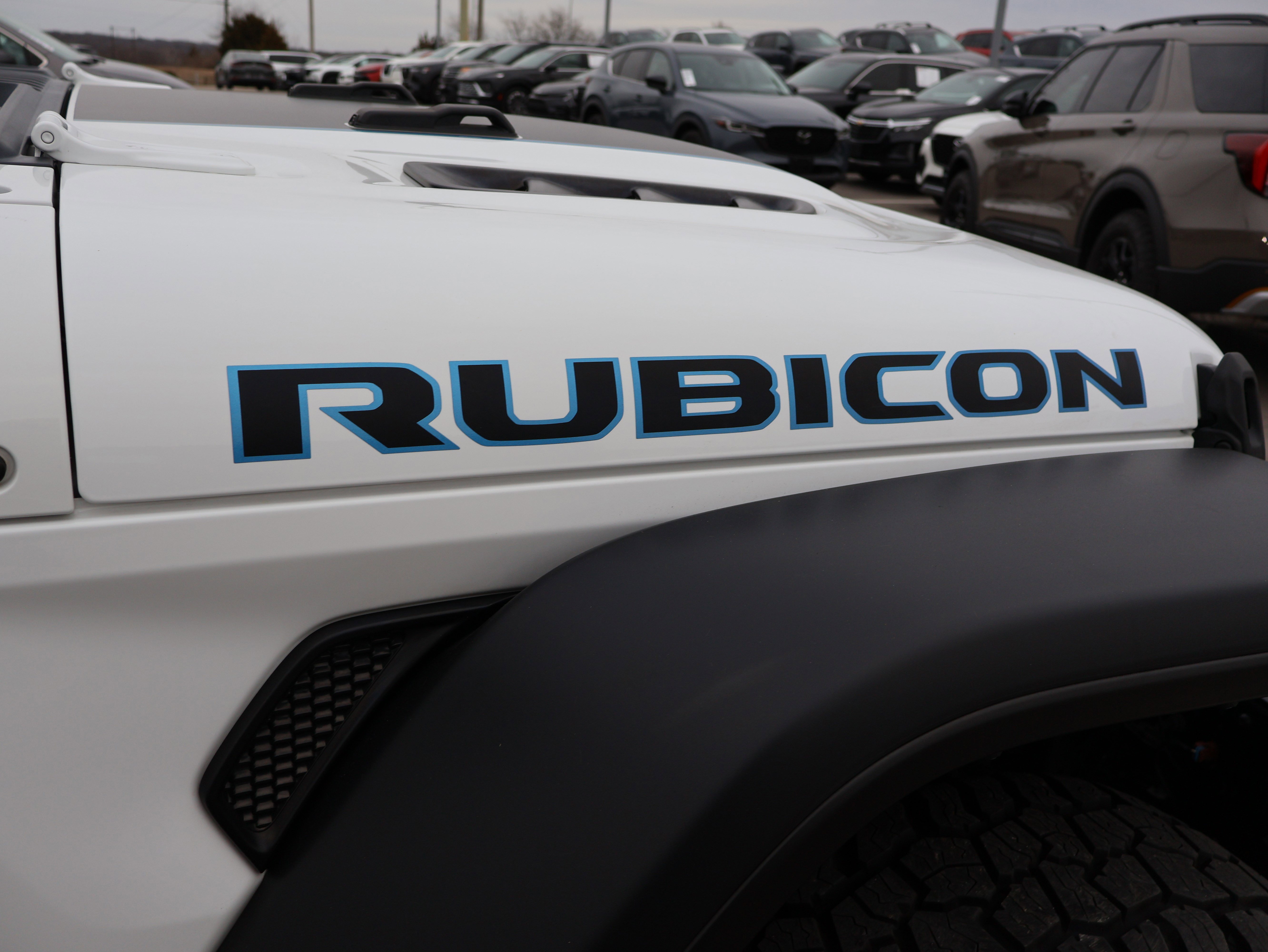 Used 2021 Jeep Wrangler Unlimited Rubicon 4xe w/ Steel Bumper Group image 9