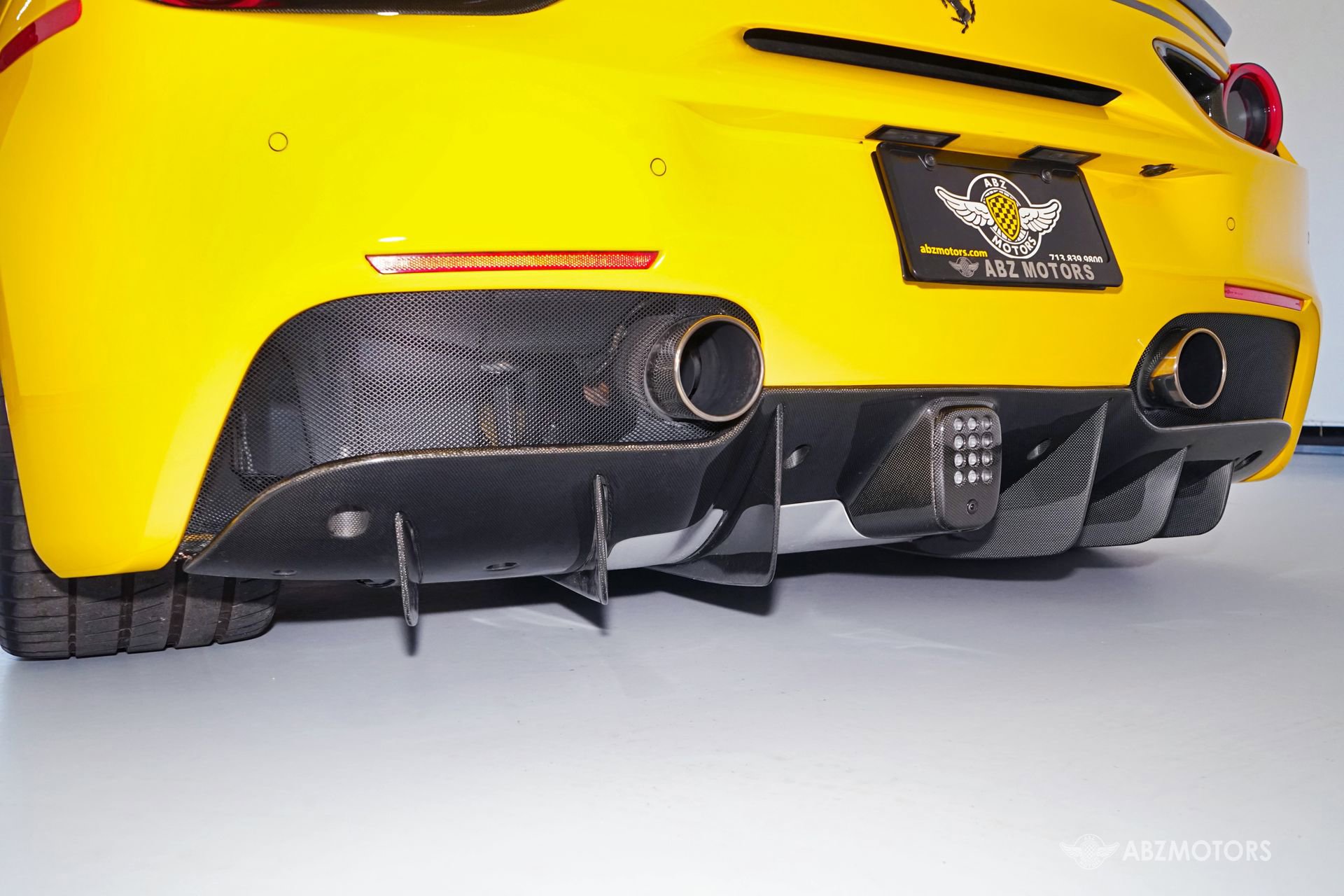 Used 2018 Ferrari 488 GTB image 9