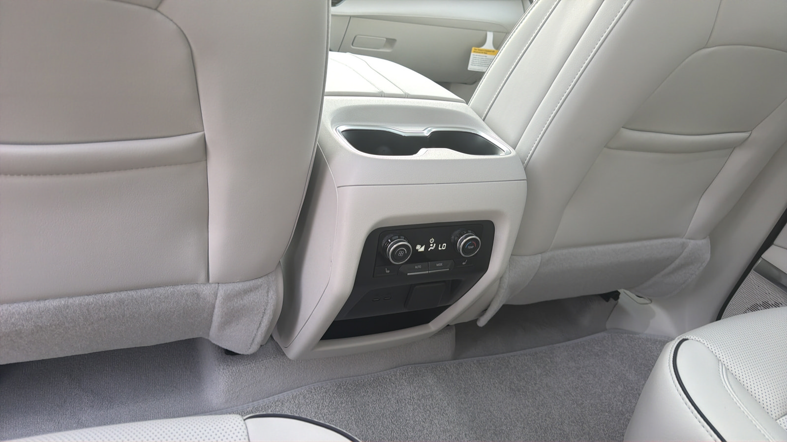 New 2027 Buick Enclave Avenir w/ LPO, Floor Liner Package AWD/4WD image 26