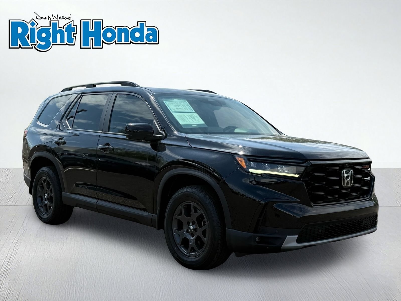 Certified 2023 Honda Pilot TrailSport image 11