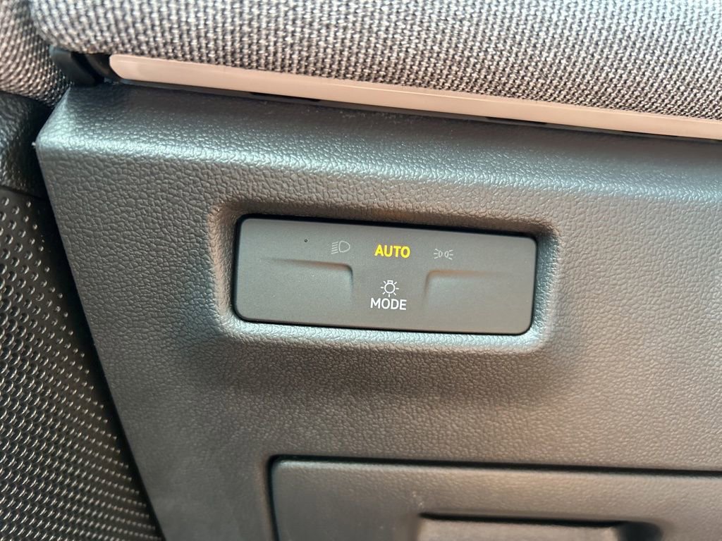 New 2025 Volkswagen Tiguan S image 23