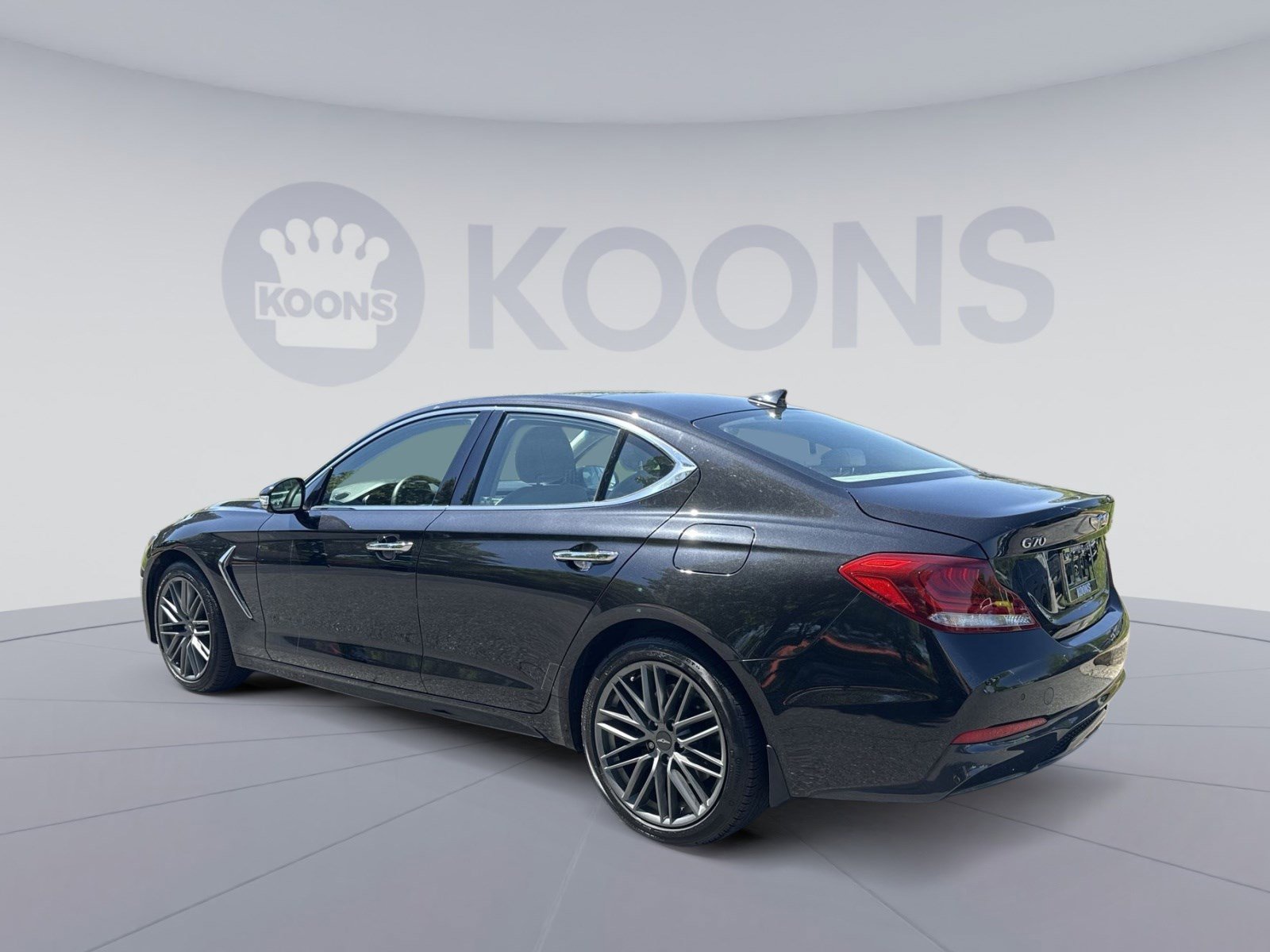 Used 2019 Genesis G70 2.0T Advanced w/ Prestige Package AWD/4WD image 4