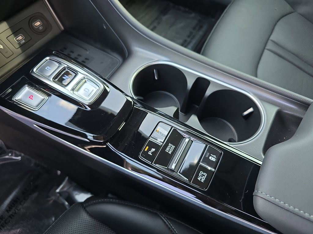 New 2023 Hyundai Sonata Limited w/ Cargo Package image 24