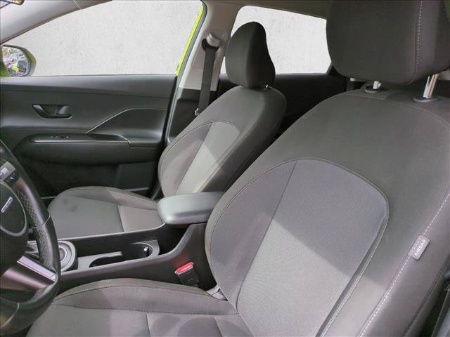 Used 2025 Hyundai Kona SEL AWD/4WD image 16