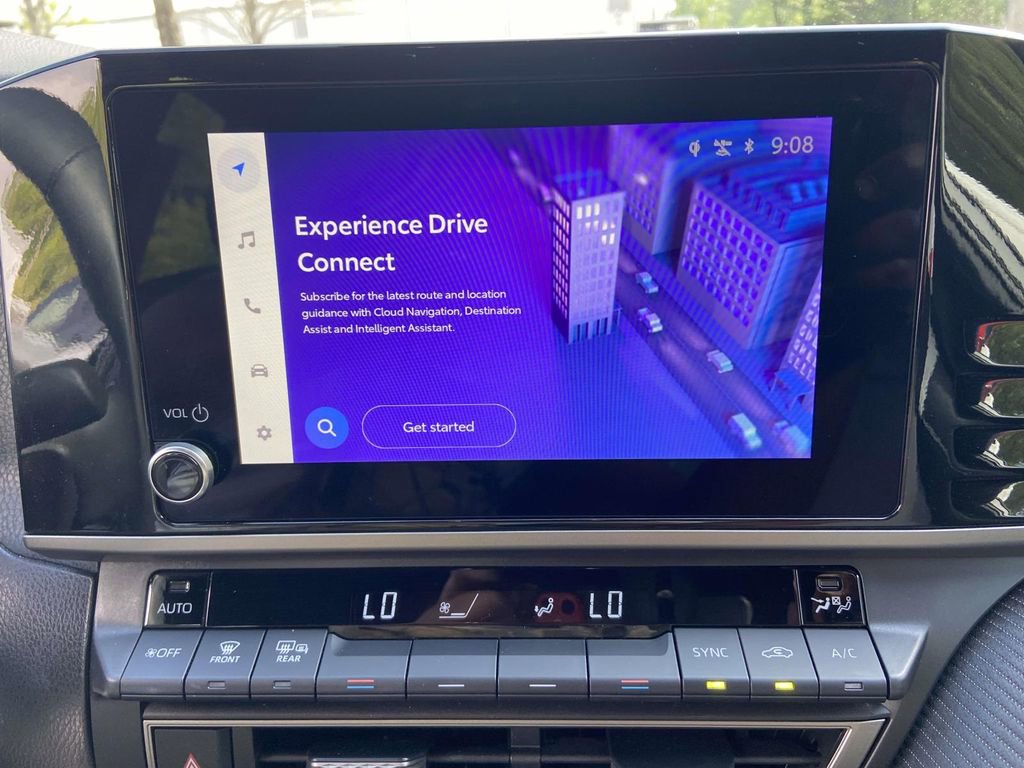 Used 2025 Toyota Camry SE w/ Convenience Package FWD image 23