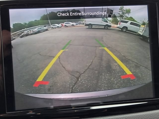 Used 2022 Chrysler Pacifica Touring-L FWD image 34