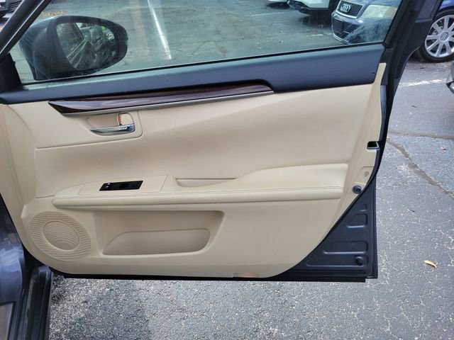 Used 2014 Lexus ES 350 350 w/ Luxury Package image 34