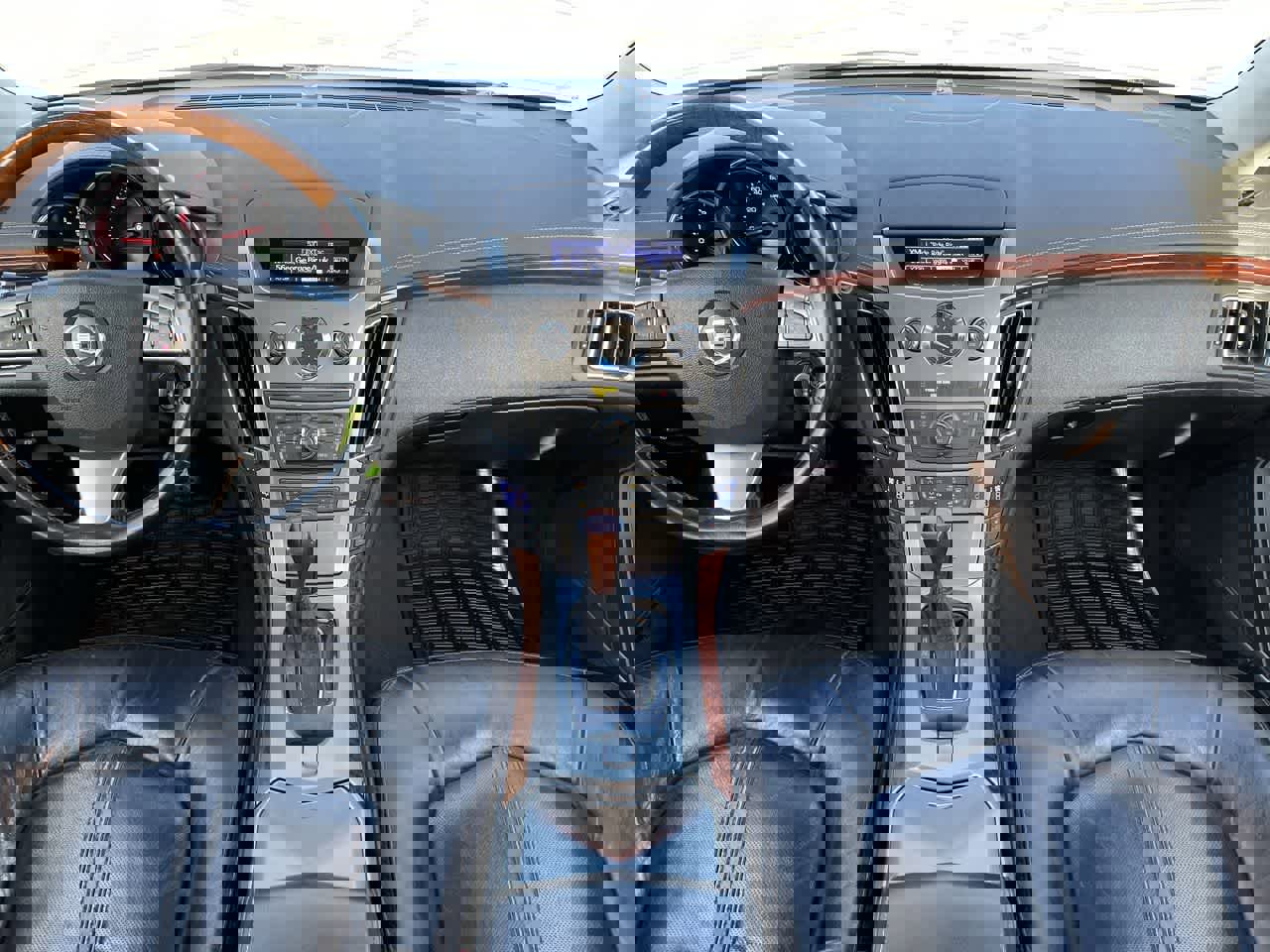 Used 2011 Cadillac CTS Luxury image 22