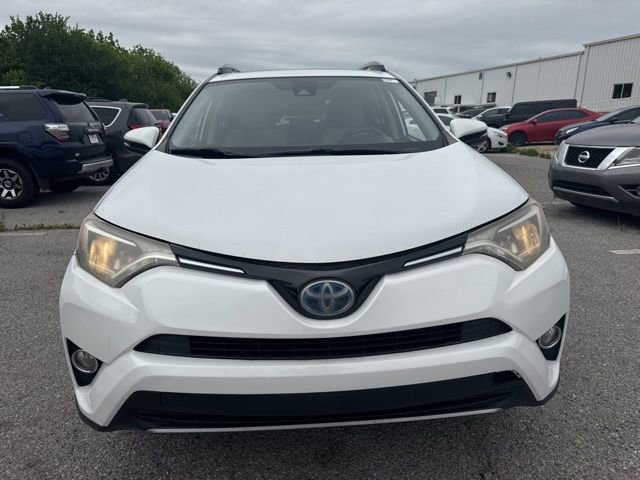 Used 2017 Toyota RAV4 XLE AWD/4WD image 3