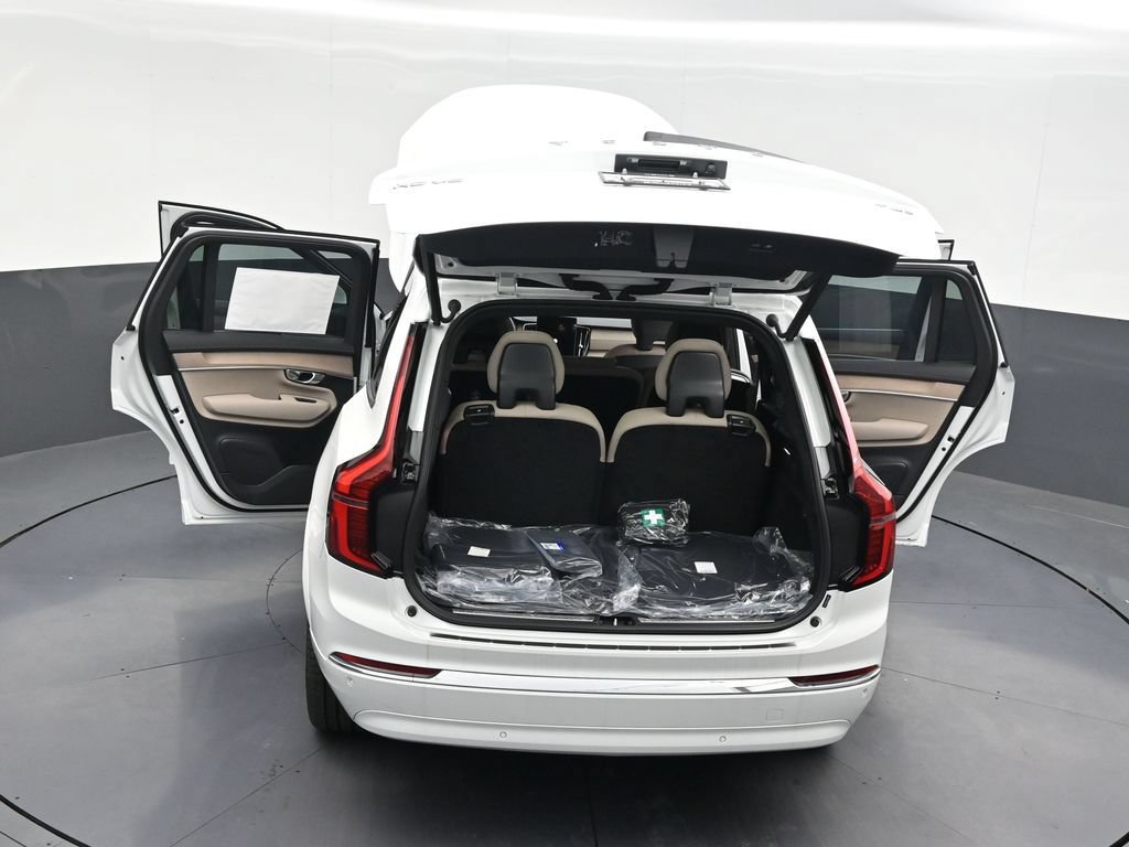 New 2026 Volvo XC90 T8 Plus w/ Protection Package Premier AWD/4WD image 33