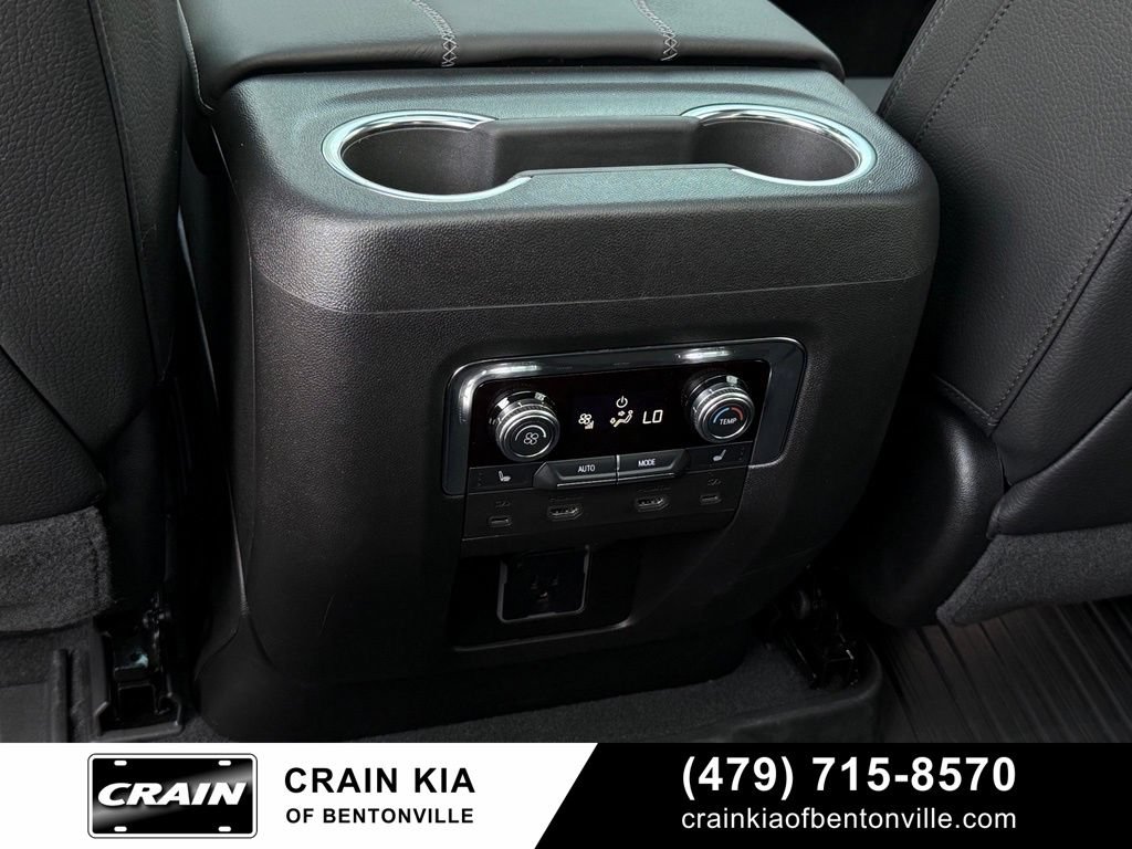 Used 2026 GMC Yukon XL Denali w/ Denali Reserve Package AWD/4WD image 28
