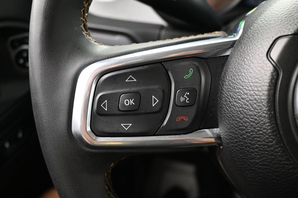 Used 2024 Jeep Wrangler Unlimited Sahara AWD/4WD image 21