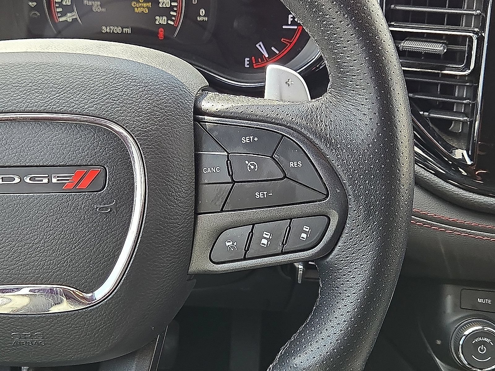 Used 2025 Dodge Durango GT AWD/4WD image 21