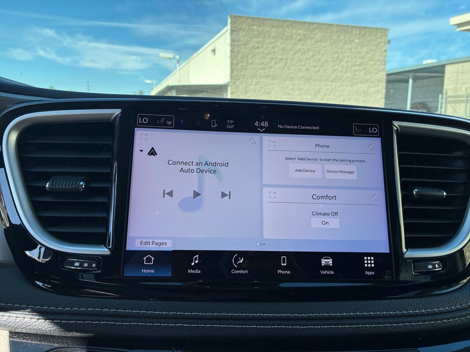 Used 2023 Chrysler Pacifica Touring-L image 20