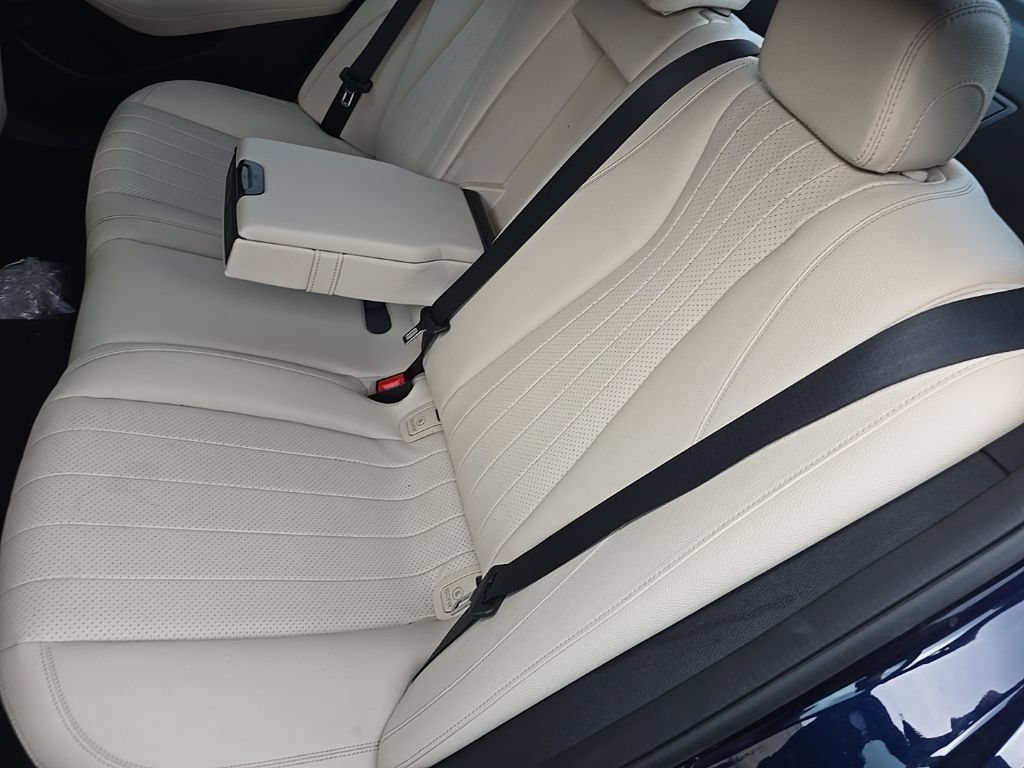 Used 2019 Mercedes-Benz E 300 image 13