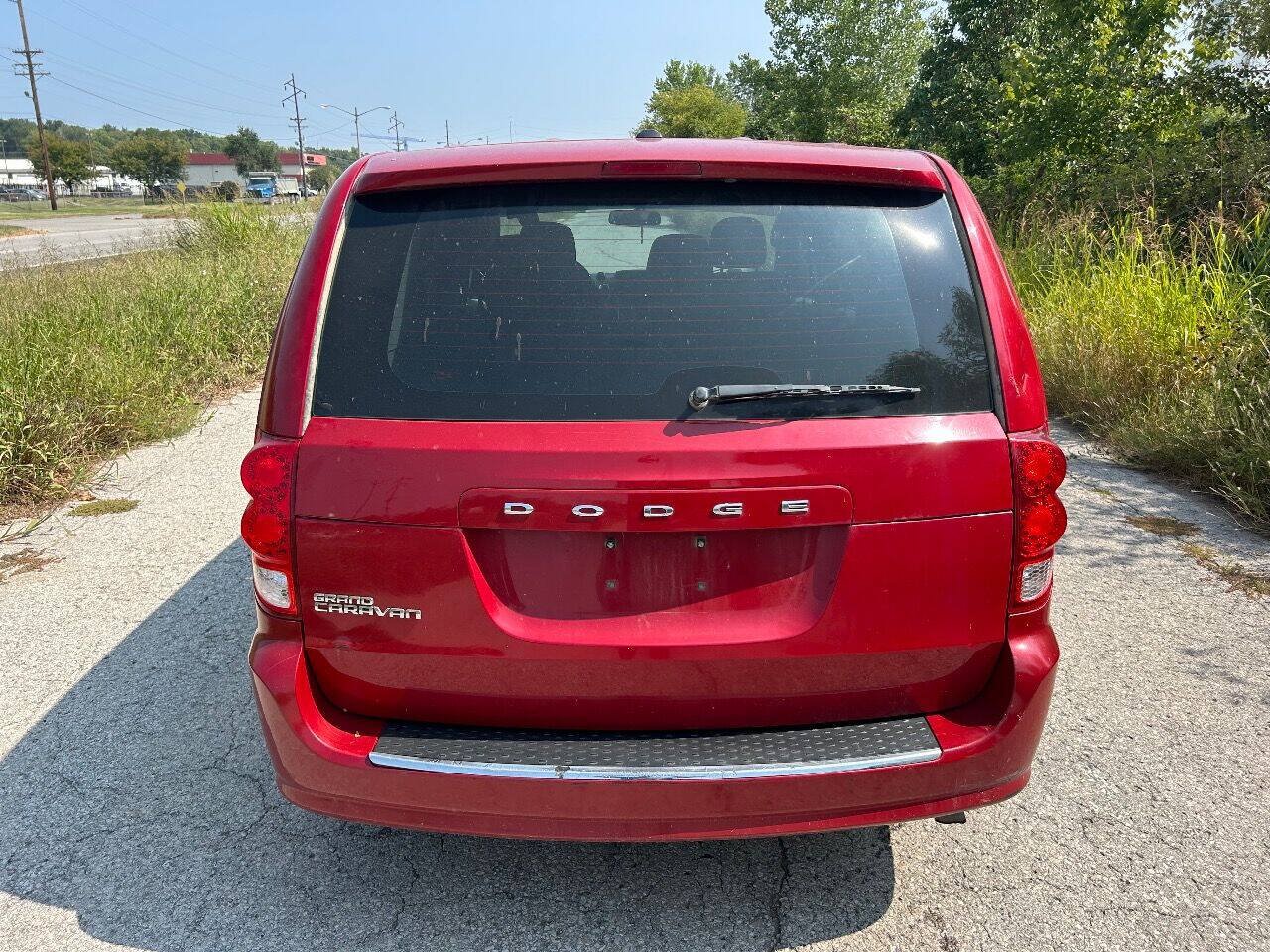 Used 2013 Dodge Grand Caravan American Value Package w/ UConnect Hands-Free Group FWD image 6