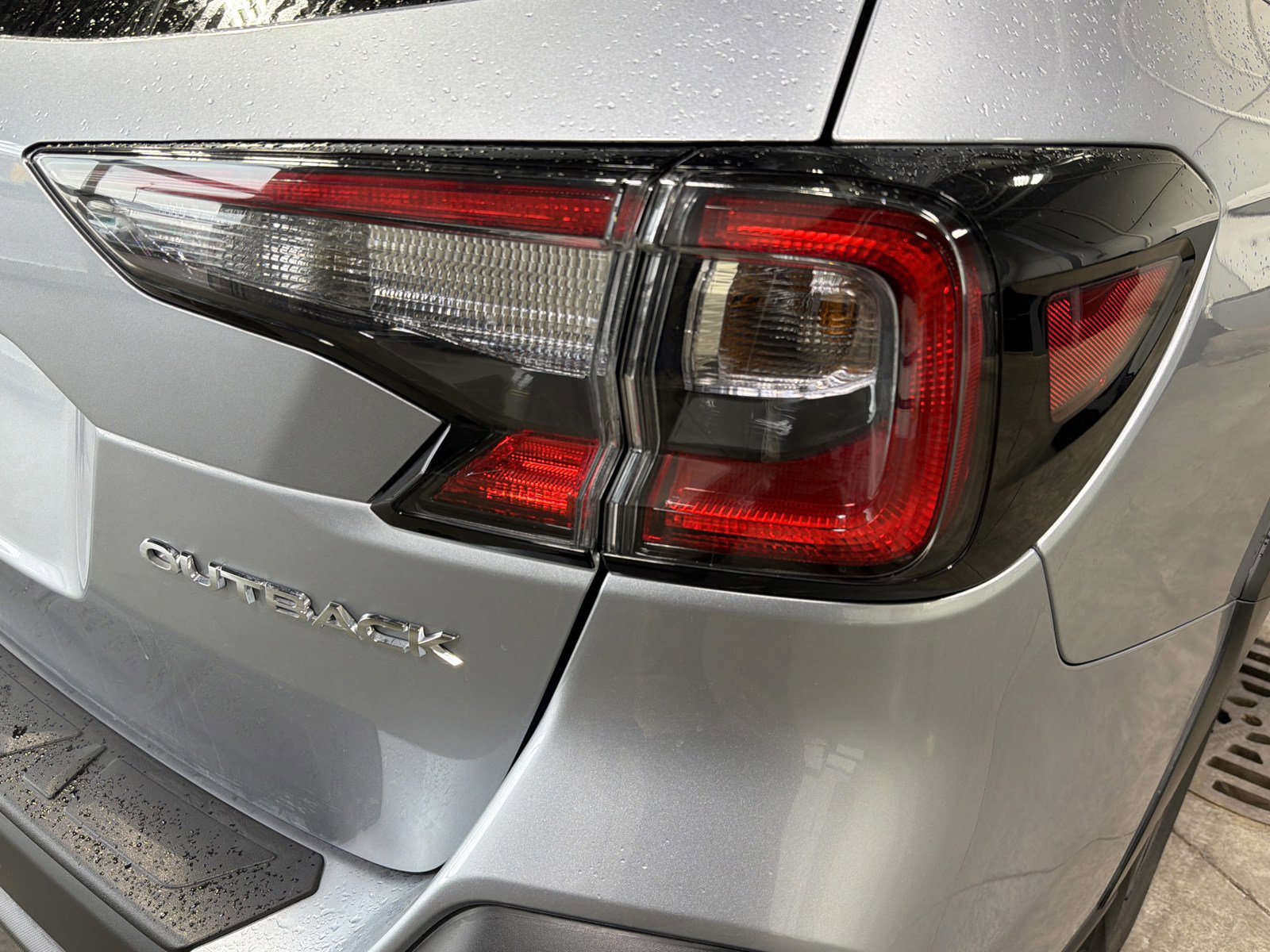 Certified 2025 Subaru Outback Premium w/ Popular Package #1A AWD/4WD image 17