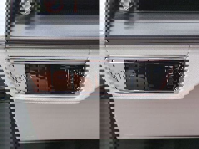 New 2026 Cadillac Vistiq Luxury image 18