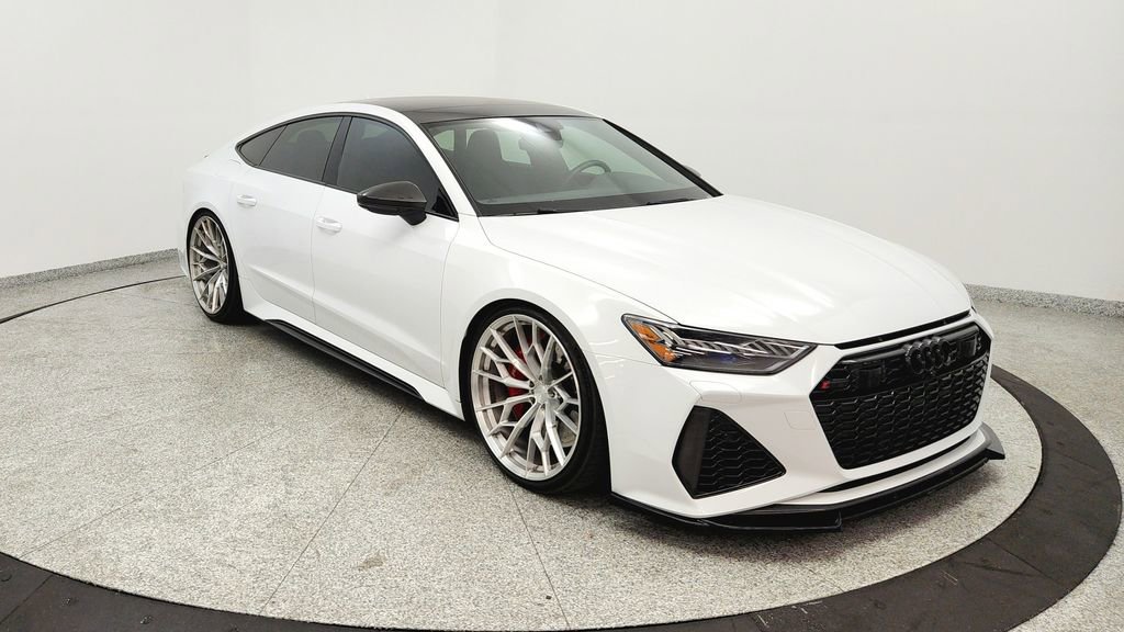Used 2021 Audi RS 7 Sportback w/ Carbon Optic Package image 7