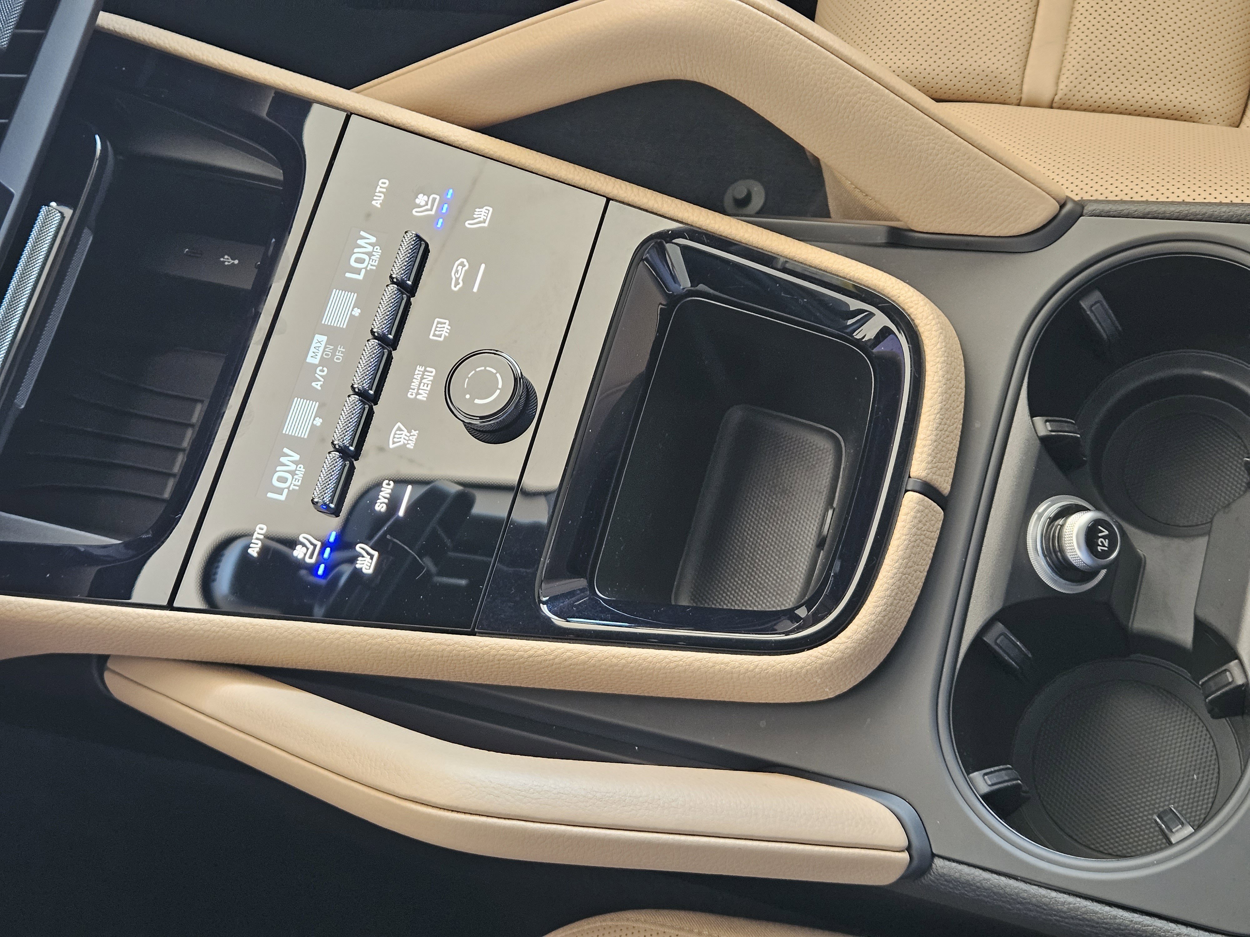 Certified 2025 Porsche Cayenne Coupe image 21