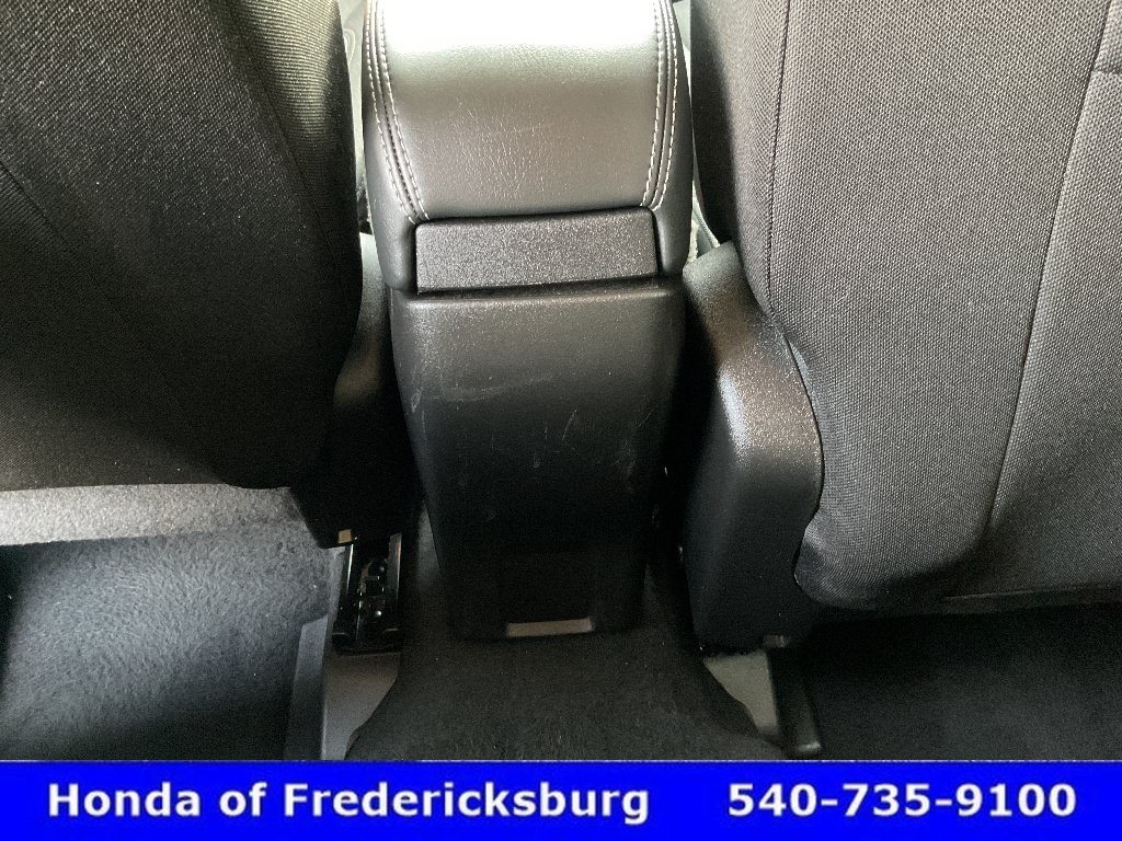Used 2023 Jeep Renegade Latitude AWD/4WD image 40