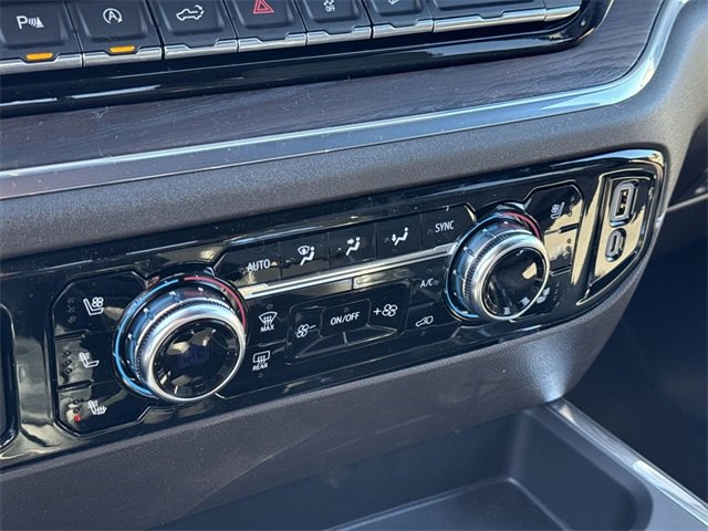 Used 2024 GMC Sierra 1500 SLT w/ SLT Premium Plus Package image 21