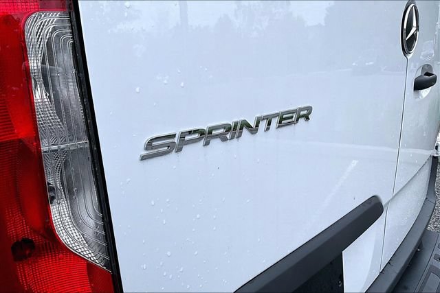 Used 2025 Mercedes-Benz Sprinter 2500 image 12