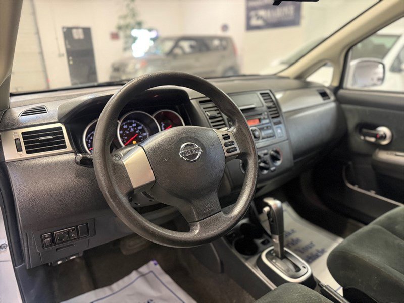 Used 2010 Nissan Versa 1.8 S w/ PWR Plus Pkg image 12