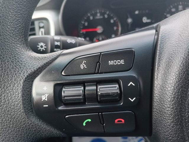 Used 2017 Kia Sorento AWD image 3