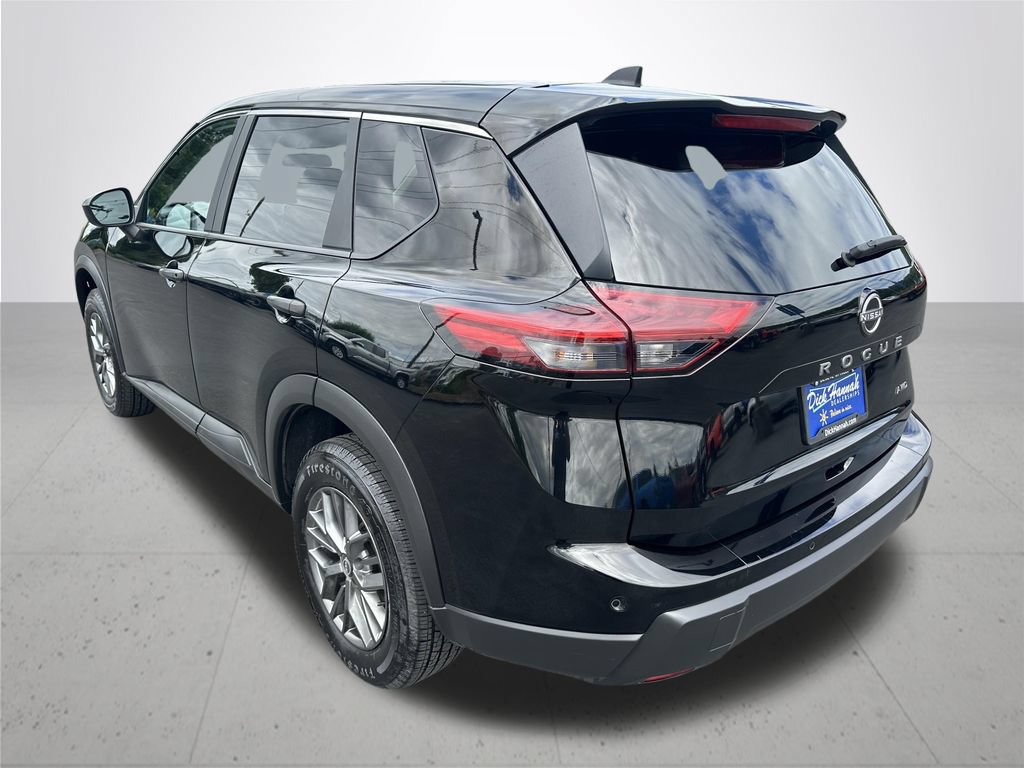 Used 2024 Nissan Rogue S AWD/4WD image 9