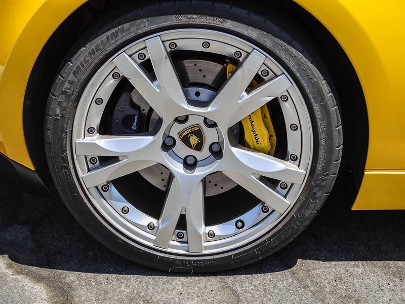 Used 2004 Lamborghini Gallardo AWD/4WD image 13