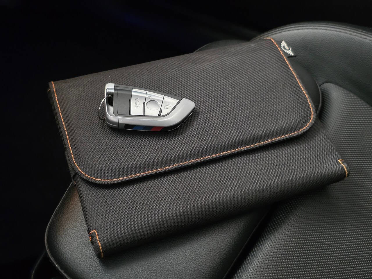 Used 2016 MINI Cooper S w/ Premium Package FWD image 30