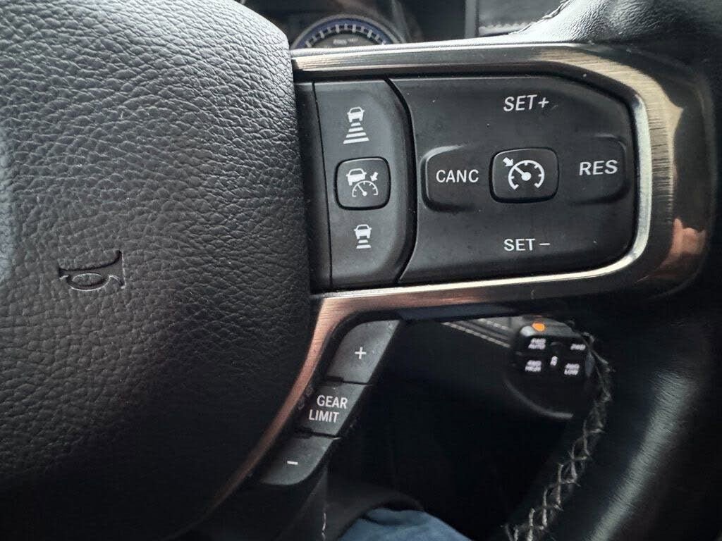 Used 2021 RAM 1500 Limited AWD/4WD image 17