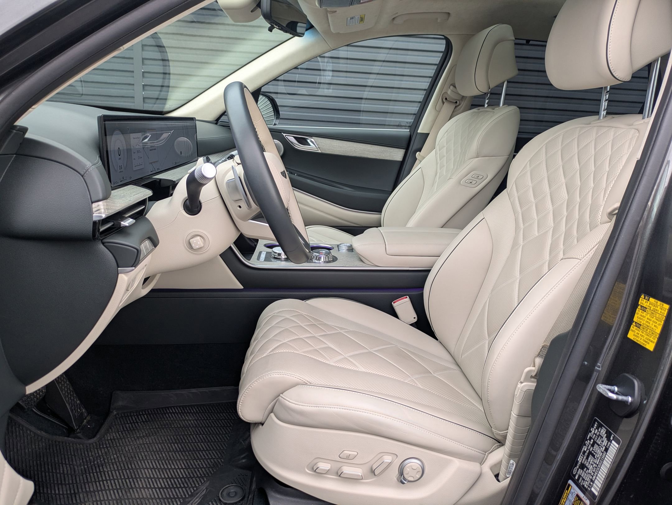 Used 2025 Genesis GV80 3.5T Prestige image 23