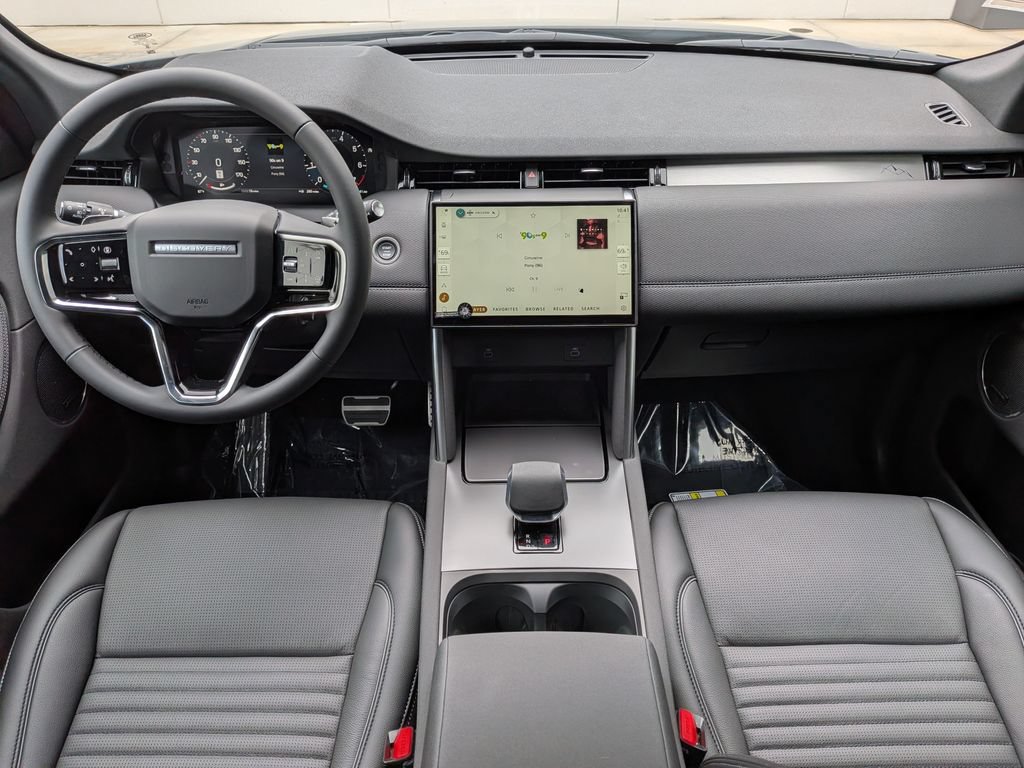 New 2026 Land Rover Discovery Sport Landmark AWD/4WD image 17
