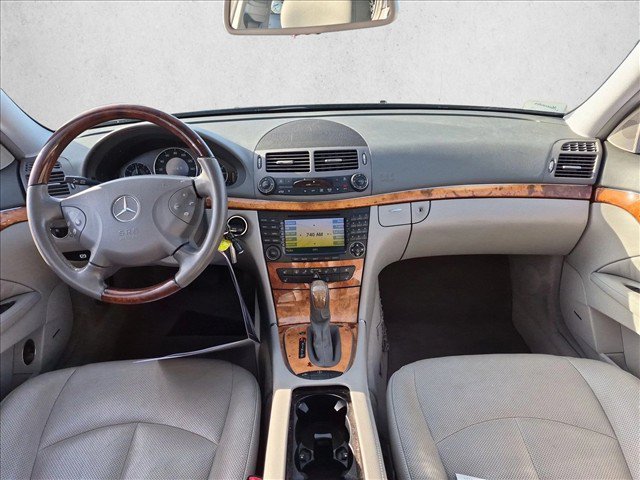 Used 2006 Mercedes-Benz E 500 Sedan image 16