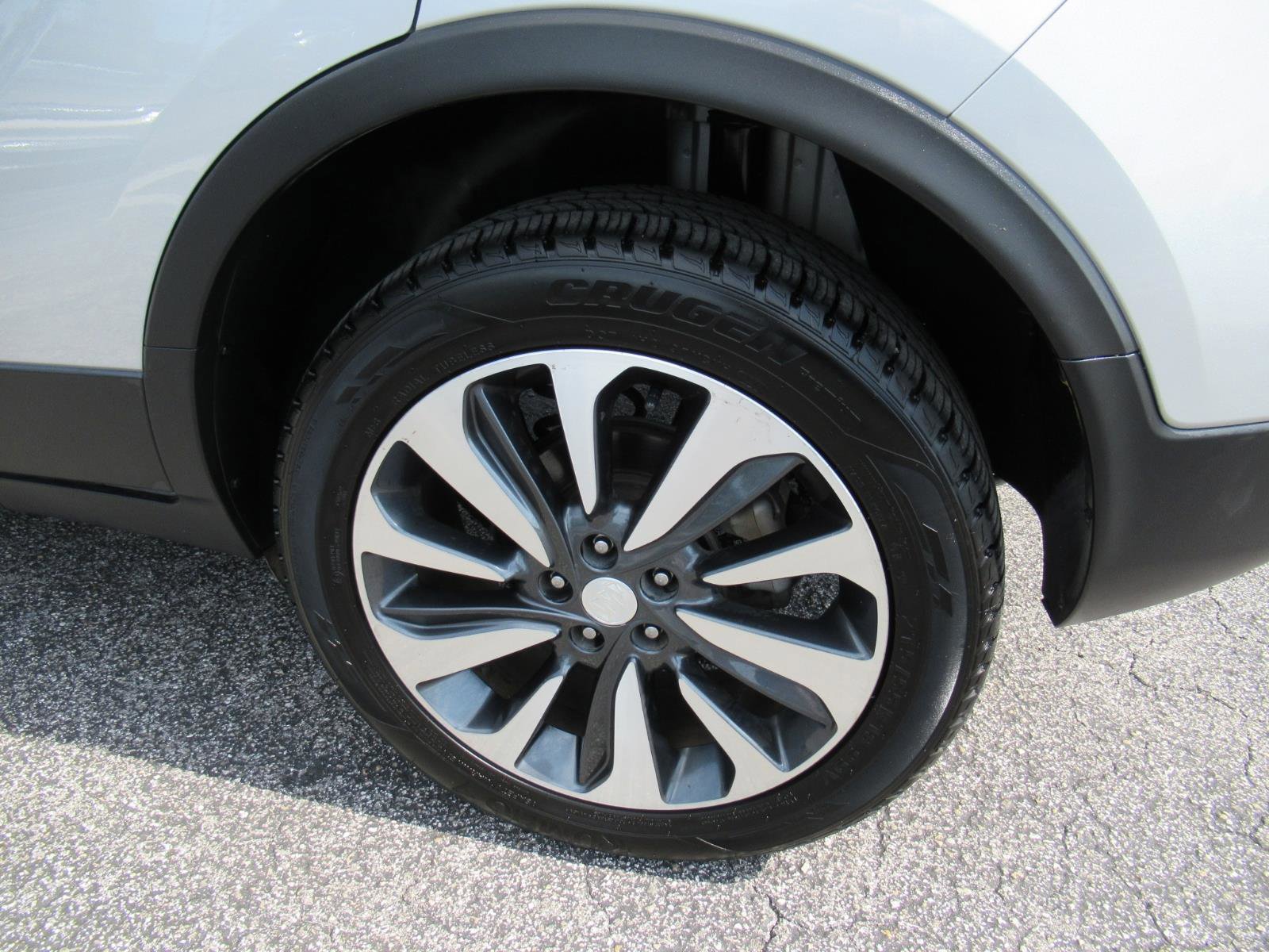Used 2021 Buick Encore Preferred w/ Safety Package AWD/4WD image 9
