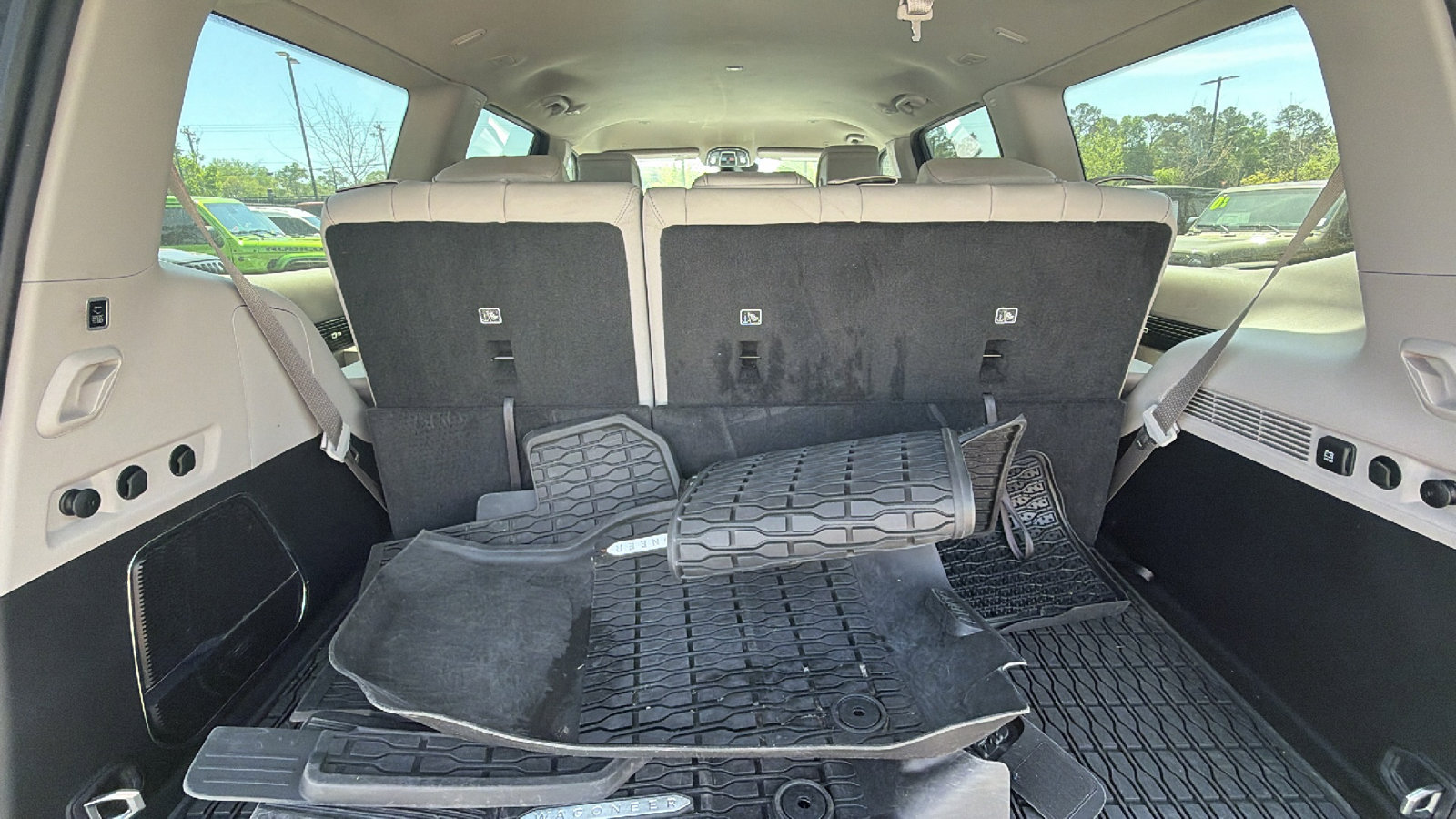 Used 2024 Jeep Wagoneer 4WD image 23