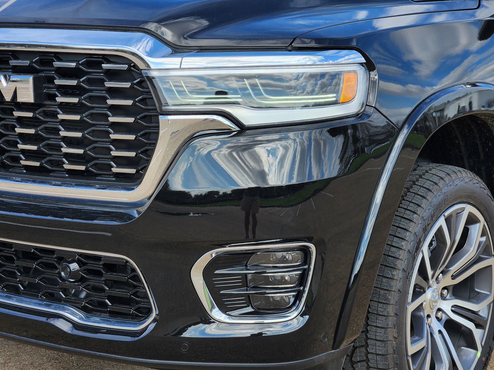 New 2026 RAM 1500 Tungsten w/ Off Road Group AWD/4WD image 10