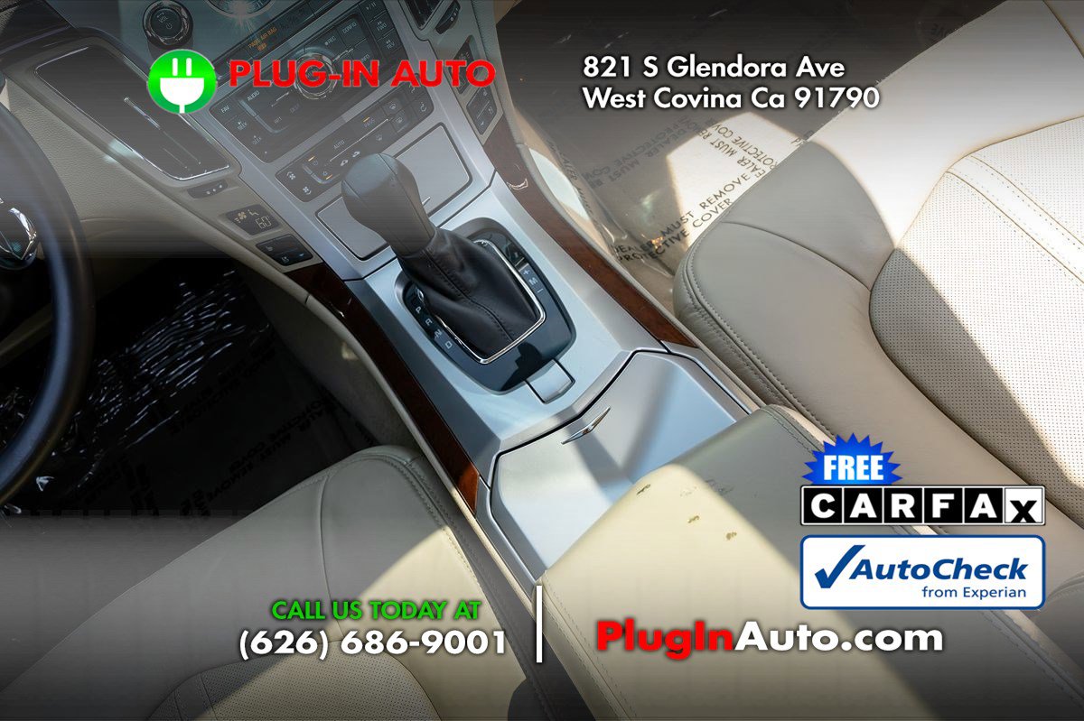 Used 2008 Cadillac CTS 3.6 w/ Luxury Level Two Package RWD image 15
