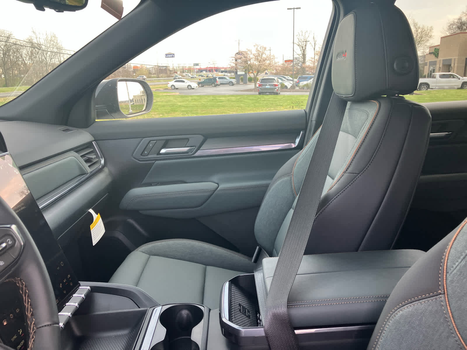 New 2026 GMC Terrain AT4 w/ Technology Package II image 10