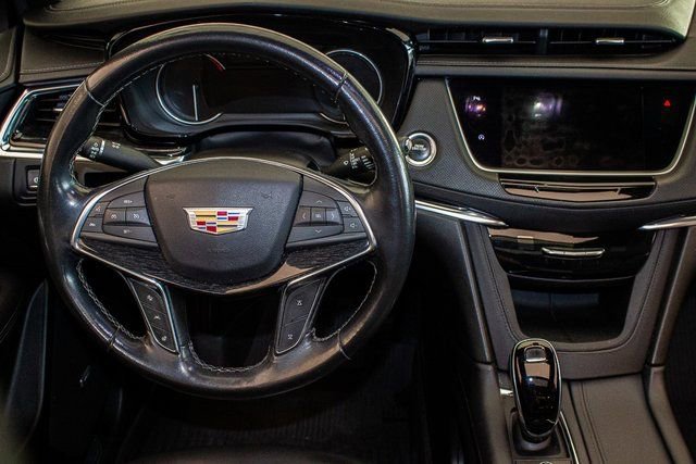 Used 2021 Cadillac XT5 Premium Luxury w/ LPO, Floor Liner Package image 16