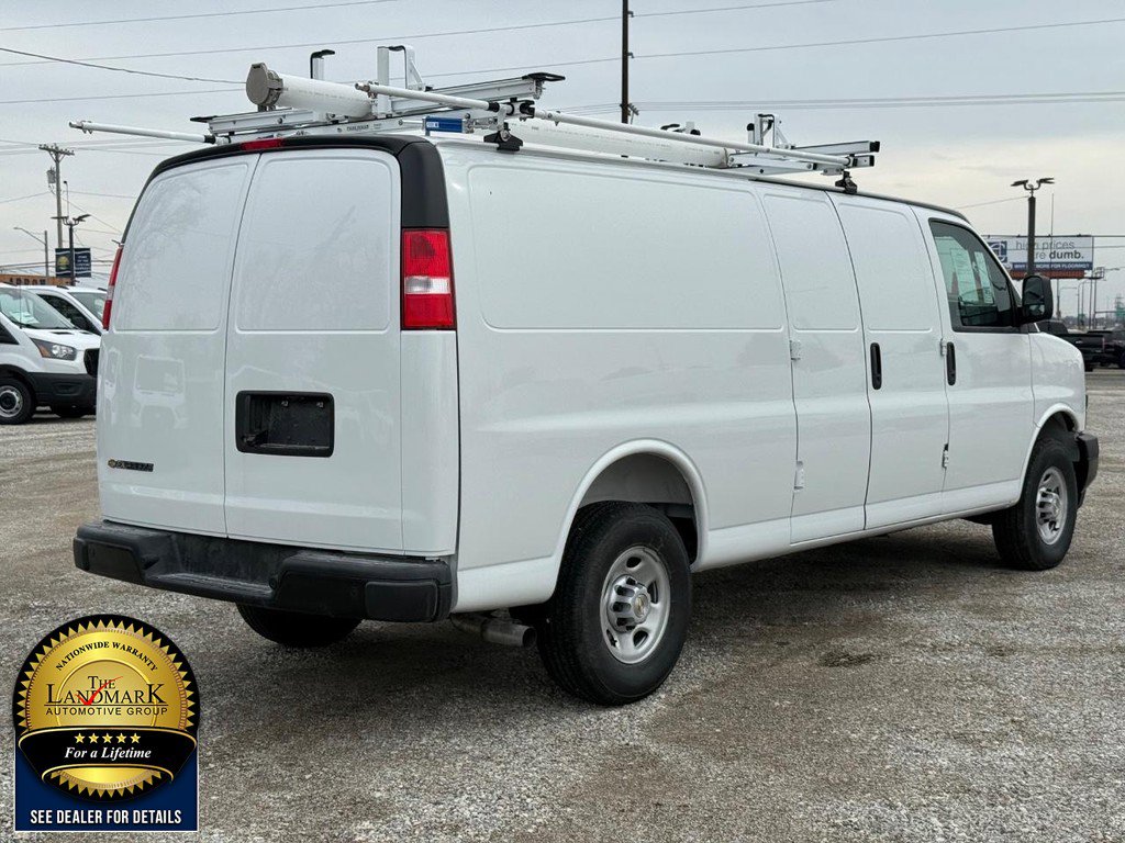 Used 2025 Chevrolet Express 2500 Extended w/ Communications Package image 5