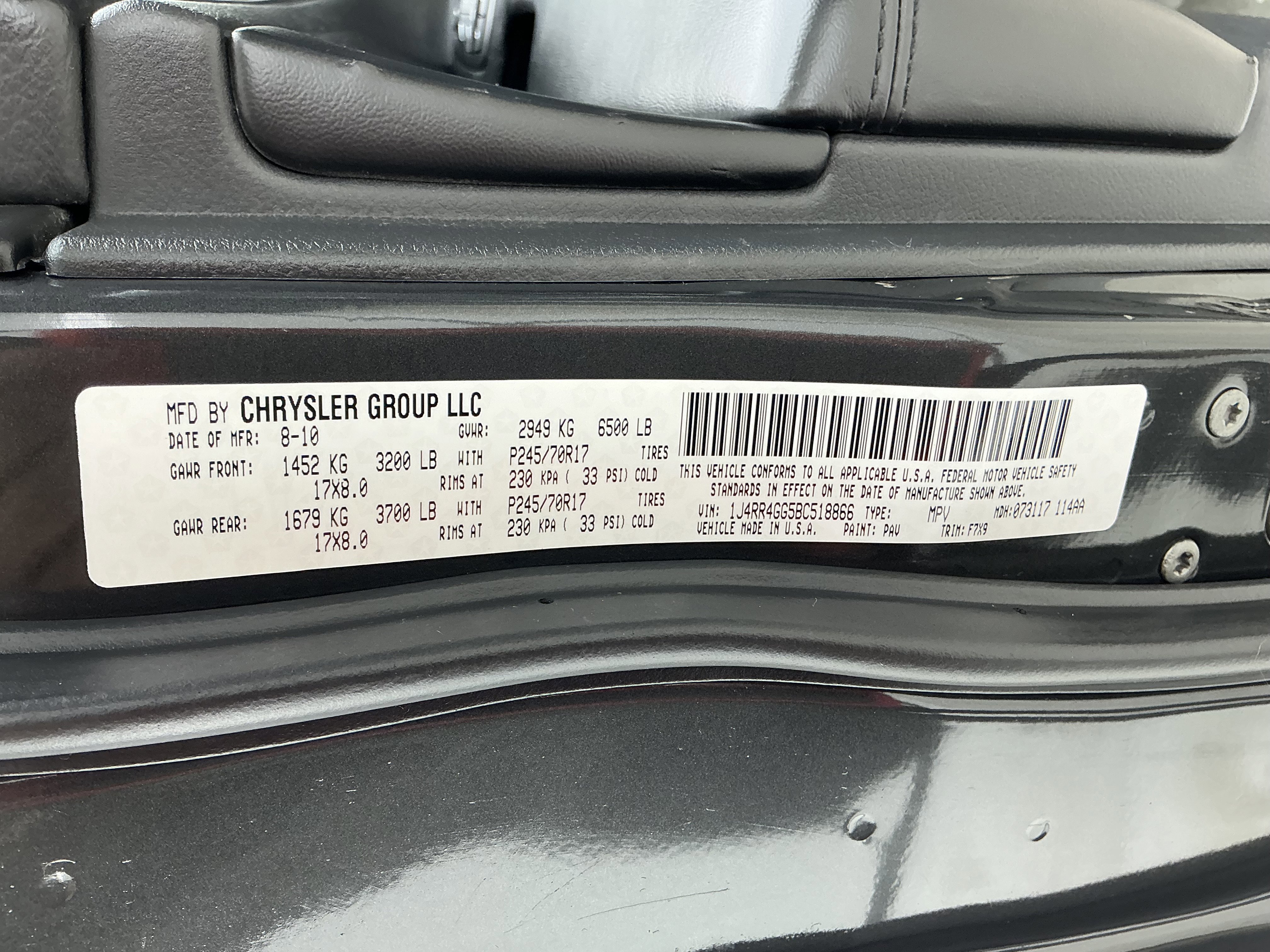 Used 2011 Jeep Grand Cherokee Laredo w/ Security & Convenience Group image 14