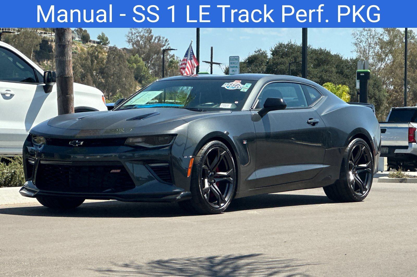 Used 2018 Chevrolet Camaro SS RWD image 8