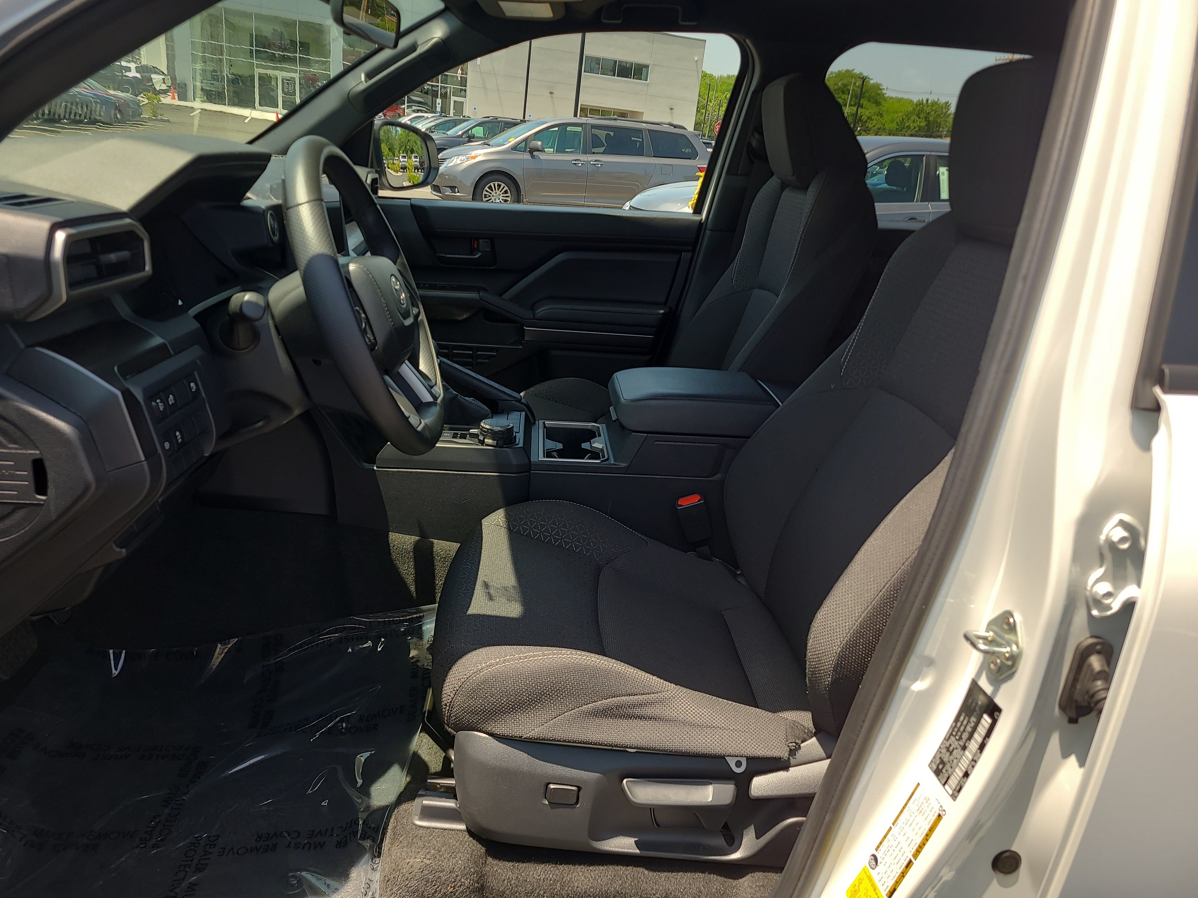 Certified 2025 Toyota 4Runner SR5 AWD/4WD image 16