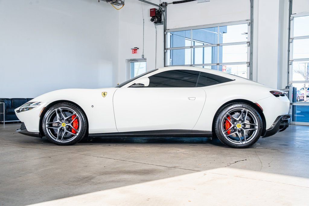 Used 2023 Ferrari Roma image 8