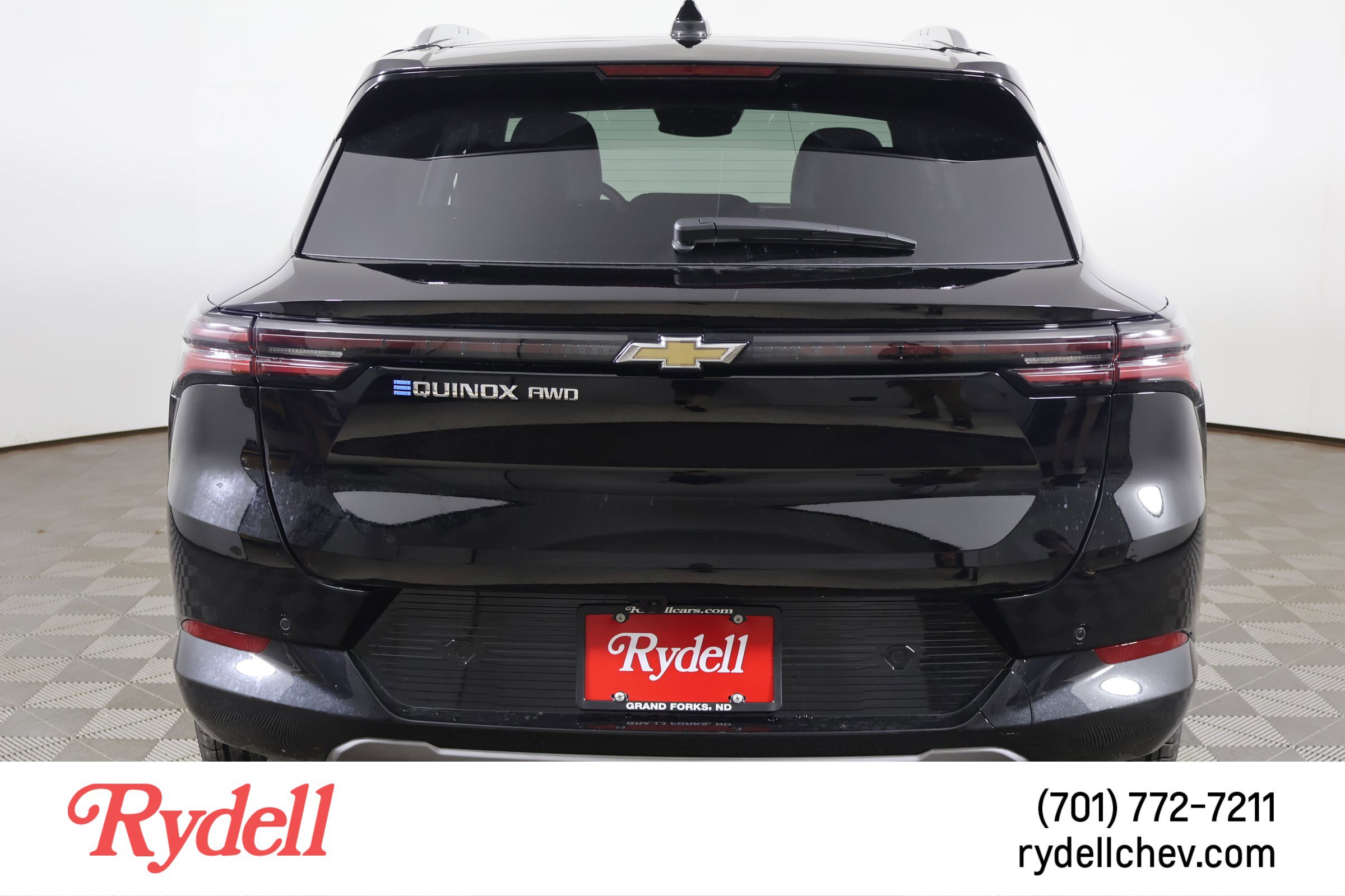 New 2025 Chevrolet Equinox EV LT image 6