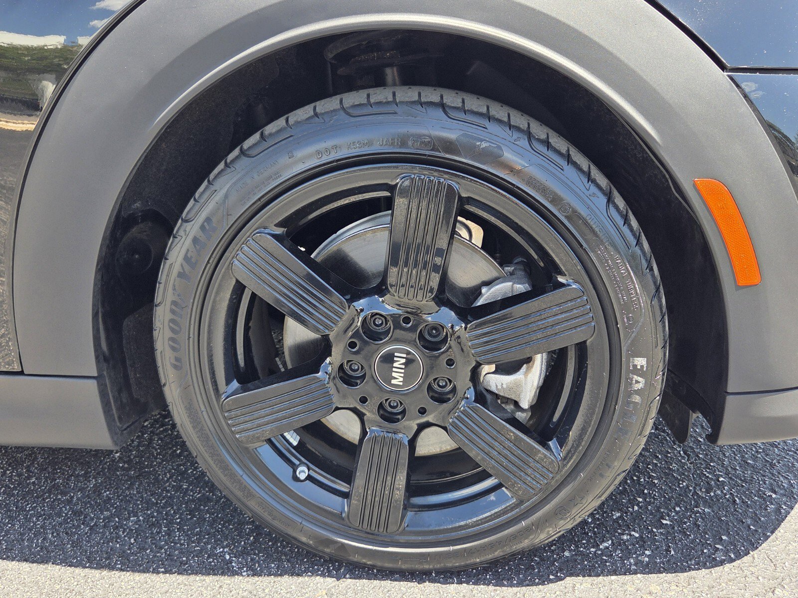 Used 2023 MINI Cooper S w/ Signature Upholstery Package FWD image 9