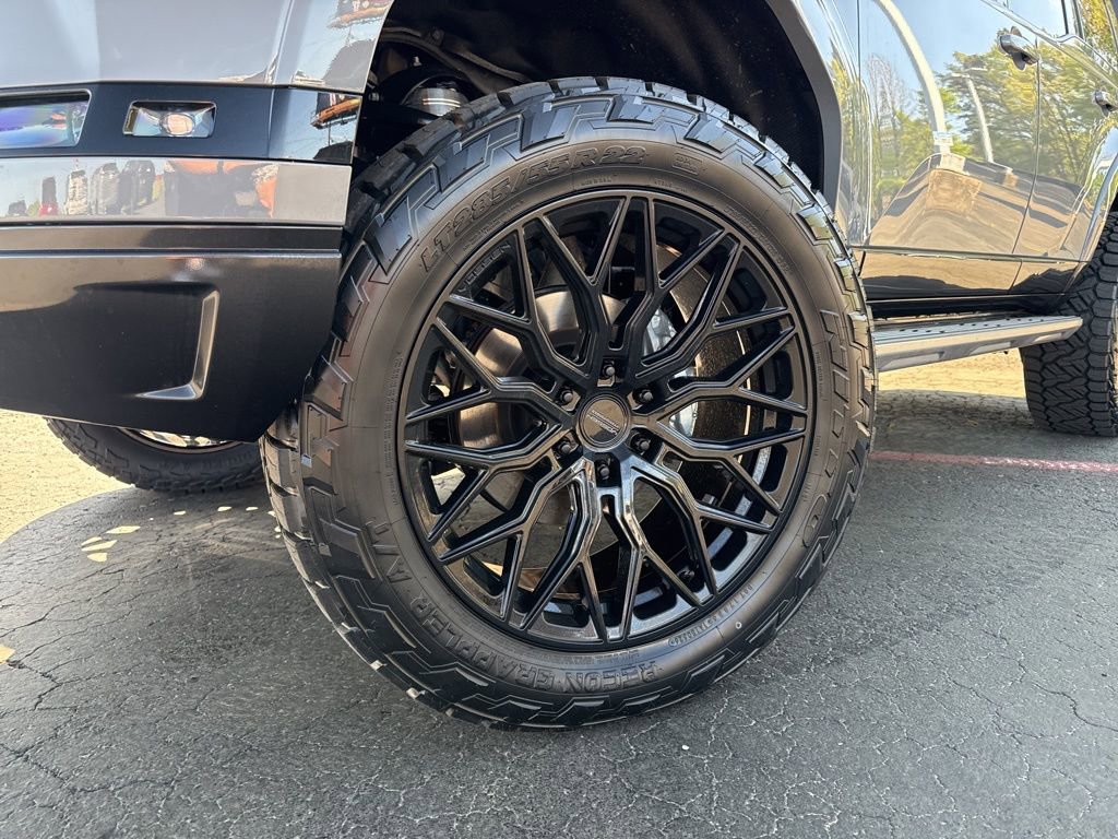 Used 2026 Lexus GX 550 w/ Accessory Package (2T) image 2